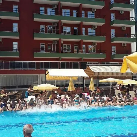 Club Bayar Szálloda 4*