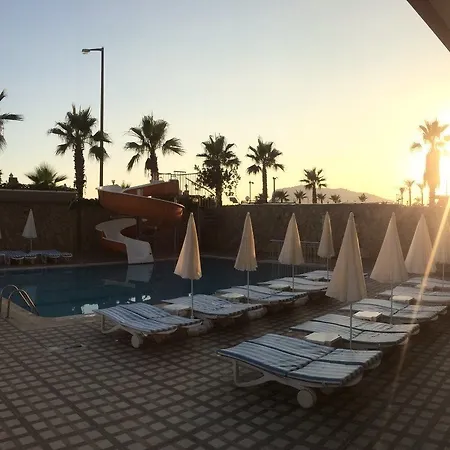 Hotel Club Bayar 4*